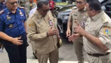 Foto: Kadis Sosial DKI Iqbal Pastikan Ratusan Korban Kebakaran Jiung Mendapat Layanan dan Bantuan Maksimal