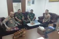 Foto: Kapolsek Tambora AKP Wahyu Hidayat, S.T.K., S.I.K. menerima kunjungan silaturahmi Danramil 02/Tambora yang baru, Mayor Inf Tubagus Abdul Halim, di ruang kerja Kapolsek Tambora, Jakarta Barat, Rabu (3/6/2026)