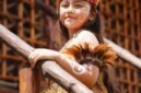 Bakat seni tampaknya mengalir kuat dalam diri Shelyn Adlyani Hendroharto. Putri sulung pasangan Agus & Sherly ini mulai menunjukkan potensinya di dunia musik sejak usia dini.