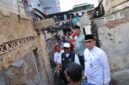Foto:Wali Kota Jakarta Pusat, Arifin, didampingi jajaran pemerintah daerah dan petugas terkait meninjau langsung lokasi kebakaran di RT 09 RW 07, Kelurahan Tanah Tinggi, Kecamatan Johar Baru, Jakarta Pusat, Jumat (5/6/2026). 