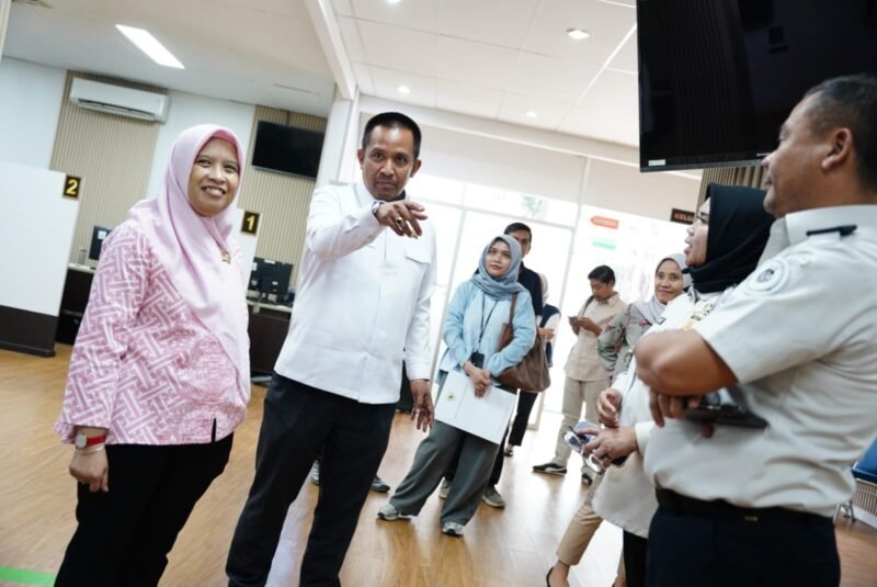 Ombudsman Republik Indonesia melakukan pemantauan langsung ke Kantor Imigrasi Kelas I Khusus Non TPI Jakarta Barat untuk memastikan pelayanan keimigrasian tetap berjalan optimal di tengah proses hukum yang tengah menjadi sorotan publik.