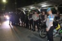 Foto: Patroli Dini Hari, Personel Polres Metro Jakarta Barat Siaga Jaga Kamtibmas
