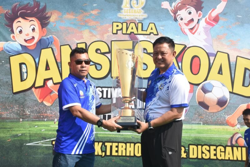 Sekolah Staf dan Komando Angkatan Darat menggelar Turnamen Sepak Bola Piala Danseskoad dalam rangka Hari Ulang Tahun ke-75 Seskoad di Lapangan Melati Mekar Seskoad.