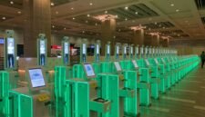 Direktorat Jenderal Imigrasi mengoperasikan 306 unit autogate di berbagai Tempat Pemeriksaan Imigrasi (TPI) guna mempercepat proses pemeriksaan sekaligus menekan potensi praktik pungutan liar (pungli) dalam layanan keimigrasian.