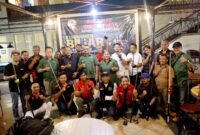 Foto: Ketua PWI DKI Jakarta Kesit Budi Handoyo bersama Ketua SIWO PWI DKI Jakarta Nonie Rering berfoto bersama para peserta Turnamen Biliar Antarwartawan SIWO PWI DKI Jakarta 2026 di Berlian Billiard, Jakarta Selatan, Foto: Joko Dolok/PWI DKI Jakarta.