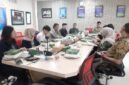 Foto: Perhutani KPH Bandung Utara bersama PT Muawanah Al Masoem menggelar kegiatan monitoring dan evaluasi Perjanjian Kerja Sama (PKS) Pemanfaatan Jasa Lingkungan Pendayagunaan Sumber Daya Air di Kantor PT Muawanah Al Masoem, Cileunyi, Kabupaten Bandung, Kamis (18/6/2026)