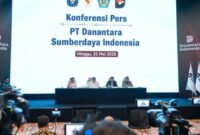 Pemerintah mematangkan operasional PT Danantara Sumberdaya Indonesia (DSI) sebagai badan usaha milik negara (BUMN) yang akan menjalankan mekanisme ekspor satu pintu untuk komoditas sumber daya alam (SDA) strategis.