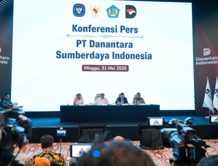 Pemerintah mematangkan operasional PT Danantara Sumberdaya Indonesia (DSI) sebagai badan usaha milik negara (BUMN) yang akan menjalankan mekanisme ekspor satu pintu untuk komoditas sumber daya alam (SDA) strategis.