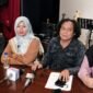 Foto: Deolipa Yumara dampingi Herawati dan Nia sebagai kuasa hukum dalam perkara dengan Erin Taulany, saat konferensi pers dikawasan Kemang, Jakarta Selatan, Kamis (4/6/2026). (Dok-Istimewa)