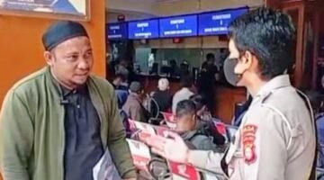 Foto: Salah seorang pemohon layanan, Marwan, mengaku merasakan kemudahan dan kelancaran saat mengurus administrasi Buku Pemilik Kendaraan Bermotor (BPKB) di Polda Metro Jaya pada Rabu (10/6/2026). (Dok-Istimewa)