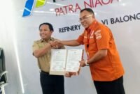 Foto: Katim Audit Resertifikasi SMP Korsabhara Baharkam Polri Kombes Pol Hadianur, S.I.K., M.H. menyerahkan Berita Acara Hasil Audit kepada Executive General Manager RU VI Balongan Bpk. Yulianto Triwibowo usai raih nilai 96,86% Kategori Emas, Kamis (11/6/2026). (Dok-Humas Korsabhara Baharkam Polri)