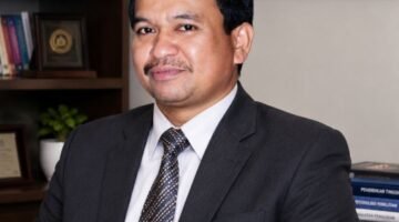 Foto: Dr. Mansur, M., S.H., M.M., Dosen Pascasarjana Universitas Yapis Papua, Jayapura. (Dok-Istimewa)