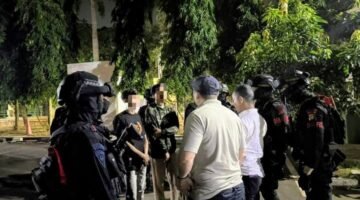Foto: Brimob Polda Metro Jaya Amankan Remaja Terindikasi Narkoba Saat Patroli Cegah Tawuran di Bekasi. (Dok-Istimewa)