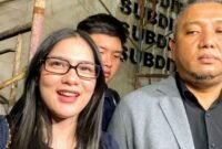 Foto: Aktris muda Davina Karamoy menyatakan telah mengembalikan uang saku yang pernah diterimanya saat mengikuti perjalanan ibadah umrah yang difasilitasi oleh Hanania Travel, usai menjalani pemeriksaan sebagai saksi di Polda Metro Jaya pada Kamis (18/6/2026). (Dok-Istimewa)