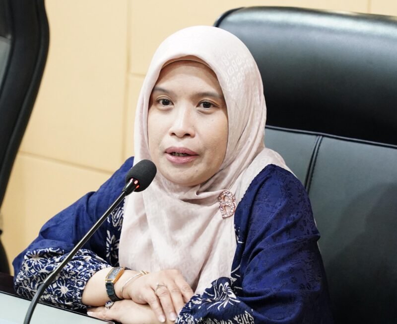 Ombudsman Republik Indonesia menyoroti dugaan maladministrasi dalam penanganan kasus pembakaran tiga santri di Pondok Pesantren Rosyidatusshaulatiyyah Al-Ibrahimy NW, Kabupaten Lombok Tengah, Nusa Tenggara Barat. Peristiwa yang terjadi pada Desember 2025 itu menewaskan seorang santri berinisial MSS (13),