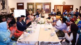 Pemerintah mempercepat pembangunan hunian tetap (huntap) bagi masyarakat terdampak bencana di Aceh, Sumatra Utara, dan Sumatra Barat. Langkah itu dibahas dalam Rapat Tingkat Menteri yang digelar Kementerian Koordinator Bidang Pembangunan Manusia dan Kebudayaan (Kemenko PMK) di Jakarta, Jumat (3/7).