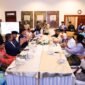 Pemerintah mempercepat pembangunan hunian tetap (huntap) bagi masyarakat terdampak bencana di Aceh, Sumatra Utara, dan Sumatra Barat. Langkah itu dibahas dalam Rapat Tingkat Menteri yang digelar Kementerian Koordinator Bidang Pembangunan Manusia dan Kebudayaan (Kemenko PMK) di Jakarta, Jumat (3/7).