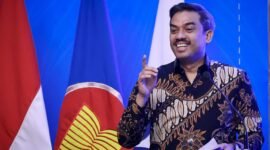 Kementerian Usaha Mikro, Kecil, dan Menengah (UMKM) memperkuat komitmennya mendorong pemanfaatan teknologi kecerdasan artifisial (Artificial Intelligence/AI) secara lebih inklusif guna meningkatkan produktivitas, efisiensi, dan daya saing pelaku UMKM di Indonesia.