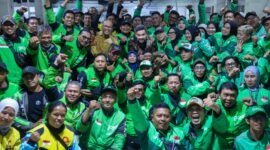 Menteri Usaha Mikro, Kecil, dan Menengah (UMKM) Maman Abdurrahman menyatakan mayoritas pengemudi ojek online (ojol) memilih berstatus sebagai pengusaha mikro dibandingkan pekerja.