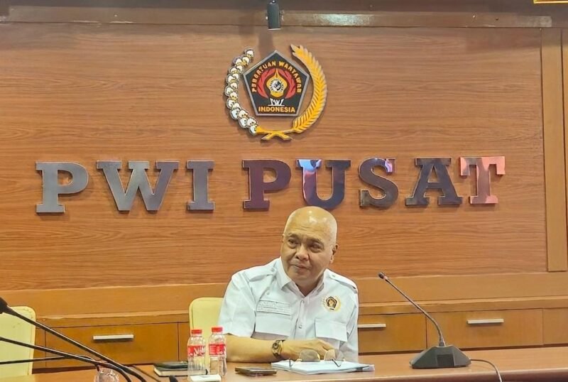Persatuan Wartawan Indonesia (PWI) Pusat menyampaikan keprihatinan dan penyesalan atas pernyataan Advokat Hotman Paris Hutapea kepada wartawan saat memberikan keterangan kepada media di lingkungan Kejaksaan Agung.