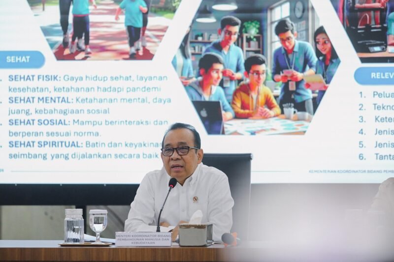 Menteri Koordinator Bidang Pembangunan Manusia dan Kebudayaan (Menko PMK) Pratikno menegaskan pembangunan sumber daya manusia (SDM) unggul menjadi prioritas utama pemerintahan Presiden Prabowo Subianto dan Wakil Presiden Gibran Rakabuming Raka