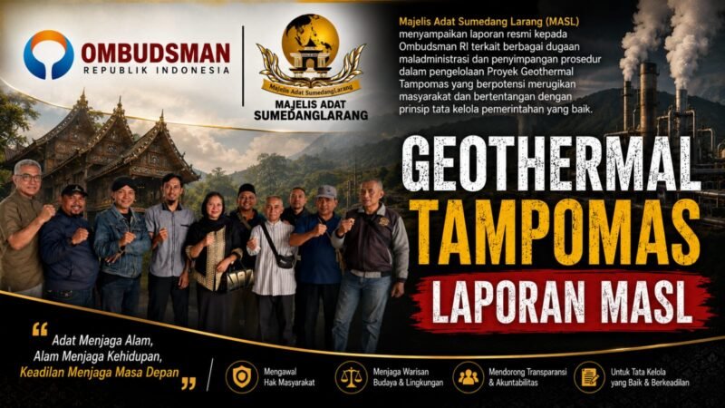 Foto: Majelis Adat Sumedanglarang (MASL) menunjukkan materi publikasi usai melaporkan dugaan maladministrasi dalam pengelolaan proyek Geothermal Gunung Tampomas kepada Ombudsman RI Perwakilan Jawa Barat.