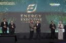 Foto: Executive Director PT CCEPC Environment Protection and Energy Comprehensive Utilization Indonesia (CCEPC Indonesia), Gao Hai (tengah kanan), menerima Energy Executive Award 2026.