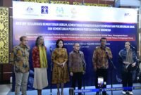 Kementerian Hukum (Kemenkum) meluncurkan pelatihan terpadu bagi aparatur penegak hukum (APH), petugas penanganan perkara, pemberi bantuan hukum, hingga paralegal untuk memperkuat implementasi Kitab Undang-Undang Hukum Pidana (KUHP) dan Kitab Undang-Undang Hukum Acara Pidana (KUHAP) yang baru, khususnya dalam penanganan perkara yang melibatkan kelompok rentan.