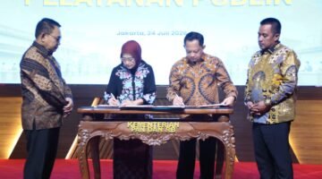 Menteri Dalam Negeri (Mendagri) Muhammad Tito Karnavian menegaskan, kualitas pelayanan publik menjadi salah satu kunci kemampuan sebuah negara untuk bertahan. Karena itu, seluruh aparatur pemerintah, baik di tingkat pusat maupun daerah, perlu terus memperkuat kualitas pelayanan kepada masyarakat.