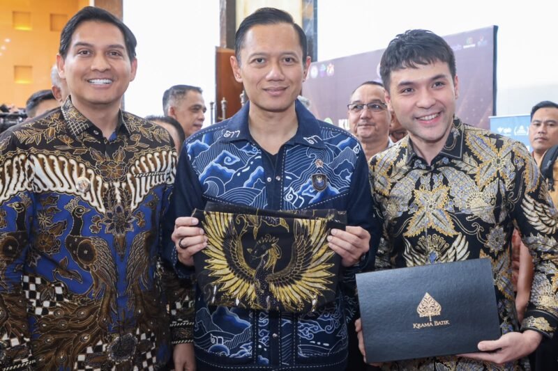 Menteri Koordinator Bidang Infrastruktur dan Pembangunan Kewilayahan Agus Harimurti Yudhoyono (AHY) mendorong Kawasan KUNCI Bersama menjadi model pengembangan kawasan berbasis aglomerasi polisentris guna mempercepat pertumbuhan ekonomi di wilayah Jawa Barat dan Jawa Tengah.