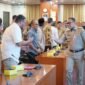 Wali Kota Administrasi Jakarta Pusat, Arifin, memimpin rapat koordinasi lintas sektor guna memperkuat upaya pemberantasan peredaran obat-obatan terlarang, khususnya tramadol, di kawasan Tanah Abang.