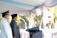 Menteri Dalam Negeri (Mendagri) Muhammad Tito Karnavian mendampingi Presiden Prabowo Subianto melantik 1.204 Pamong Praja Muda Institut Pemerintahan Dalam Negeri (IPDN) Angkatan XXXIII