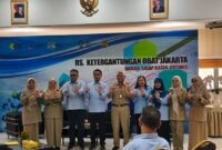 Foto: Direktur Utama RSKO Jakarta, dr. Yuwanda Nova, berfoto bersama narasumber dan peserta usai Forum Konsultasi Publik (FKP) di RSKO Jakarta, Kamis (30/7/2026).