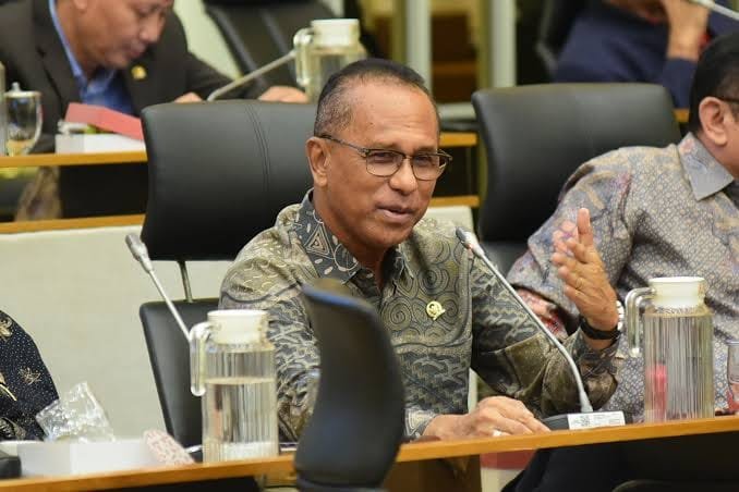 Anggota Komisi IV DPR RI Usman Husin mendesak pemerintah segera menyiapkan langkah mitigasi darurat untuk menghadapi potensi dampak fenomena El Nino 2026 yang diperkirakan memicu kekeringan ekstrem, meningkatkan risiko kebakaran hutan dan lahan (karhutla), serta mengancam ketahanan pangan nasional.