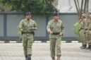 Foto: Komandan Kodaeral IV Laksda TNI Berkat Widjanarko (kanan) didampingi pejabat Kodaeral IV melakukan pemeriksaan barisan saat Upacara Penutupan Pendidikan dan Pelatihan Sarjana Penggerak Pembangunan Indonesia (SPPI) Koperasi Desa/Kelurahan Merah Putih (KDKMP) dan Kampung Nelayan Merah Putih (KNMP) Tahun 2026 di Satdik 1 Tanjung Uban, Kabupaten Bintan, Jumat (31/7/2026).