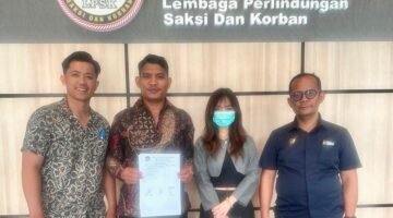 Foto: Korban dugaan kekerasan seksual, penganiayaan, dan percobaan pembunuhan berinisial BSR (23) bersama tim kuasa hukumnya mengajukan permohonan perlindungan ke Lembaga Perlindungan Saksi dan Korban (LPSK), Rabu (8/7/2026).
