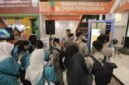 Foto:Sejumlah mahasiswa dan pengunjung memadati stan Badan Pengelola Dana Perkebunan (BPDP) pada ajang Indonesia City Expo (ICE) 2026 di Kota Medan.