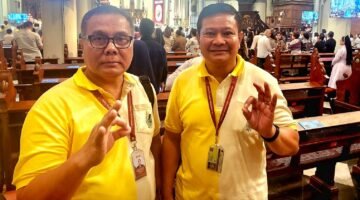 Foto: Brigjen TNI (Purn.) P. Gunung Sarasmoro (kanan) bersama Irjen Pol (Purn.) Herry Dahana berpose usai mengikuti rangkaian Sidang Pleno XII Federation of Asian Bishops' Conferences (FABC) 2026 di Jakarta.