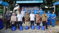 Foto: Komandan Kodaeral IV Laksda TNI Berkat Widjanarko bersama Ketua Daerah Kodaeral IV Gabungan Jalasenastri Koarmada RI Ny. Peni Berkat Widjanarko, jajaran TNI AL, dan perwakilan instansi.