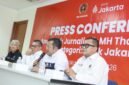 Foto: Ketua Panitia MHT PWI Jaya 2026 Arman Suparman (kedua kanan) didampingi Ketua PWI Jaya Kesit Budi Handoyo, Ketua Dewan Juri Bagus Sudarmanto, dan anggota dewan juri memberikan keterangan kepada wartawan saat konferensi pers Anugerah Jurnalistik MHT PWI Jaya 2026 di Sekretariat PWI Jaya, Jakarta, Jumat (31/7/2026).