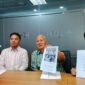 Foto: Kuasa hukum pemilik lahan, Denny Kailimang (kedua kanan). (Dok/okj/fn)