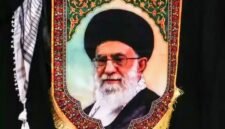 Foto: Prosesi pemakaman mendiang Ayatollah Ali Khamenei. (Dok-Mohammed Salem/REUTERS)