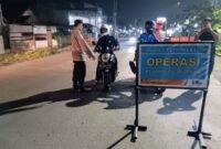 Foto: Jaga Jakarta Jaga Bekasi, Polsek Tambun Selatan perkuat patroli malam di wilayah Tambun Utara. (Dok-Istimewa)