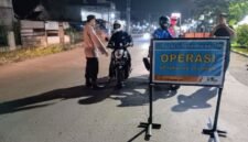 Foto: Jaga Jakarta Jaga Bekasi, Polsek Tambun Selatan perkuat patroli malam di wilayah Tambun Utara. (Dok-Istimewa)