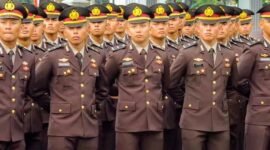 Foto: Tribrata Putra Sambo (tengah depan) anak dari mantan Kadiv Propam Polri Ferdy Sambo saat upacara pelantikan calon perwira remaja TNI-Polri di Istana Merdeka, Jakarta, Rabu (22/7/2026). (Dok-Tangkapan layar YouTube/Sekretariat Presiden)