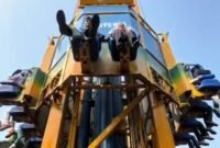 Foto: Ayu dan tiga rekannya saat menikmati wahana Hysteria di Dunia Fantasi (Dufan), Rabu (22/7/2026). (Dok-Pribadi)