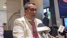 Foto: Pengacara Hotman Paris Hutapea ditemui di RS Medistra, Jakarta Selatan, Kamis (23/7/2026). Hotman memutuskan mundur sebagai pengacara mantan Jaksa Agung Muda Tindak Pidana Khusus (Jampidsus) Febrie Adriansyah. (Dok-KOMPAS.com/HANIFAH SALSABILA)