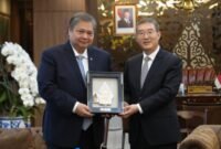 Menteri Koordinator Bidang Perekonomian Airlangga Hartarto menegaskan komitmen pemerintah mempercepat implementasi berbagai proyek konkret dalam kerja sama Two Countries Twin Parks (TCTP) antara Indonesia dan Provinsi Fujian, Republik Rakyat Tiongkok (RRT).