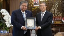 Menteri Koordinator Bidang Perekonomian Airlangga Hartarto menegaskan komitmen pemerintah mempercepat implementasi berbagai proyek konkret dalam kerja sama Two Countries Twin Parks (TCTP) antara Indonesia dan Provinsi Fujian, Republik Rakyat Tiongkok (RRT).