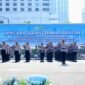 Foto: Kapolda Metro Jaya Komjen Pol. Asep Edi Suheri memimpin upacara serah terima jabatan (sertijab) terhadap Pejabat Utama (PJU) dan Kapolres jajaran Polda Metro Jaya di Lapangan Presisi Direktorat Lalu Lintas (Ditlantas) Polda Metro Jaya, Selasa (28/7/2026). (Dok-Istimewa)